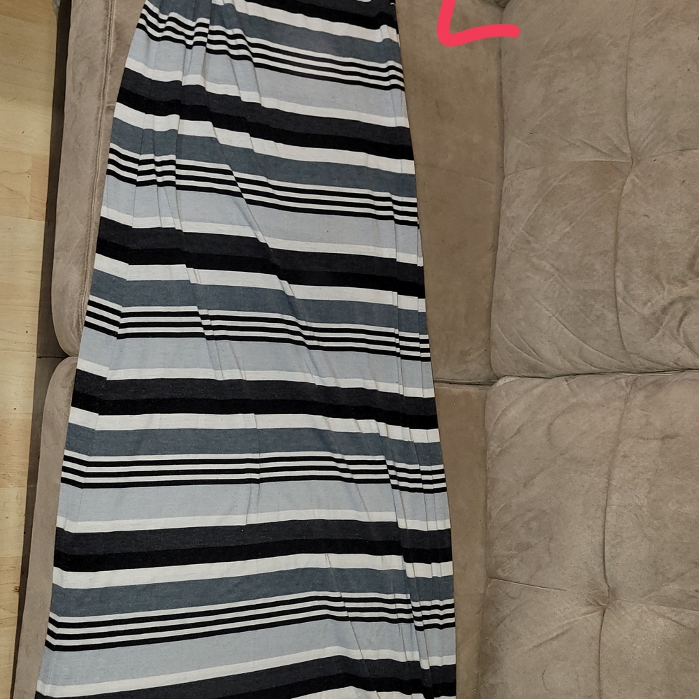 UK2LA Black and White Asymmetrical A-Line Maxi Dress